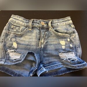 Girls size 10 Jean shorts. Like new.